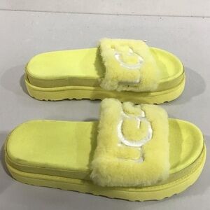 Women’s UGG Laton Fur Slide Sandal Yellow Size 7M